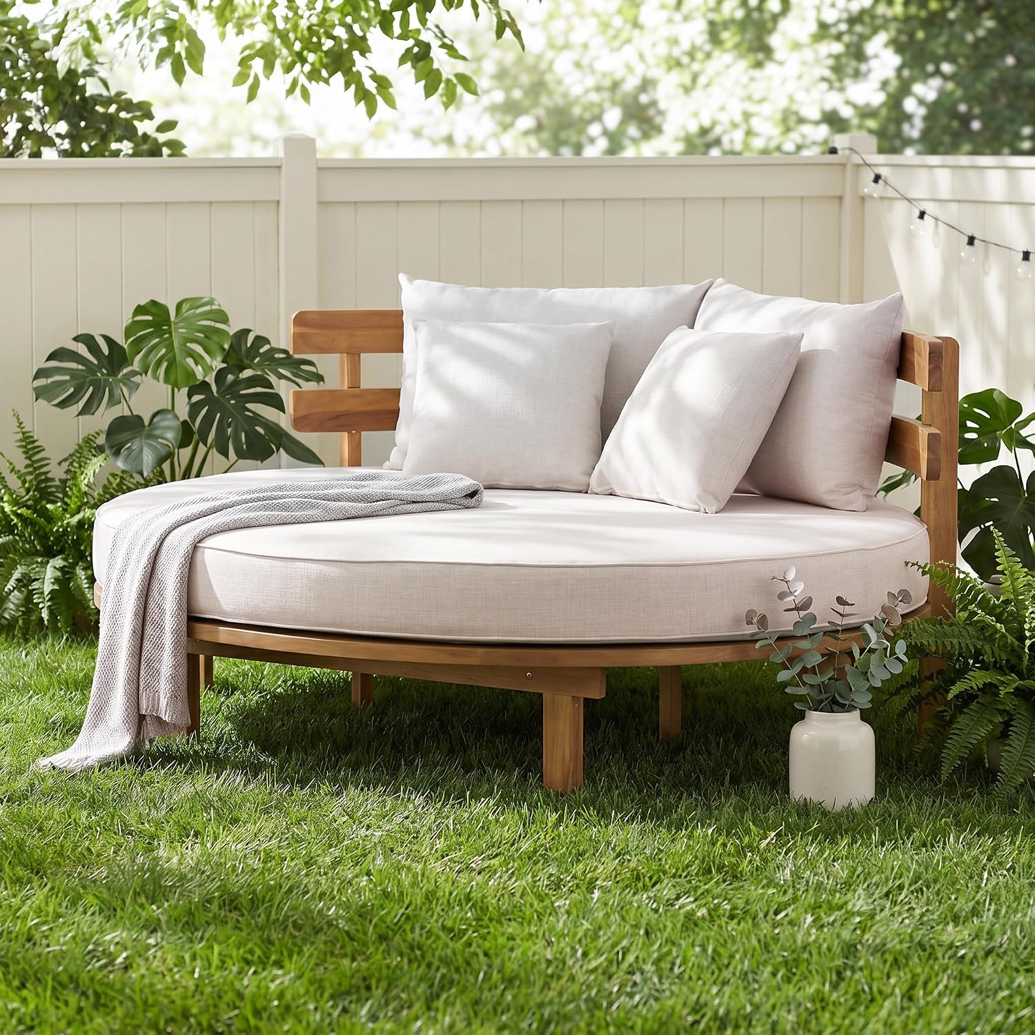 Round Wooden Outdoor Daybed